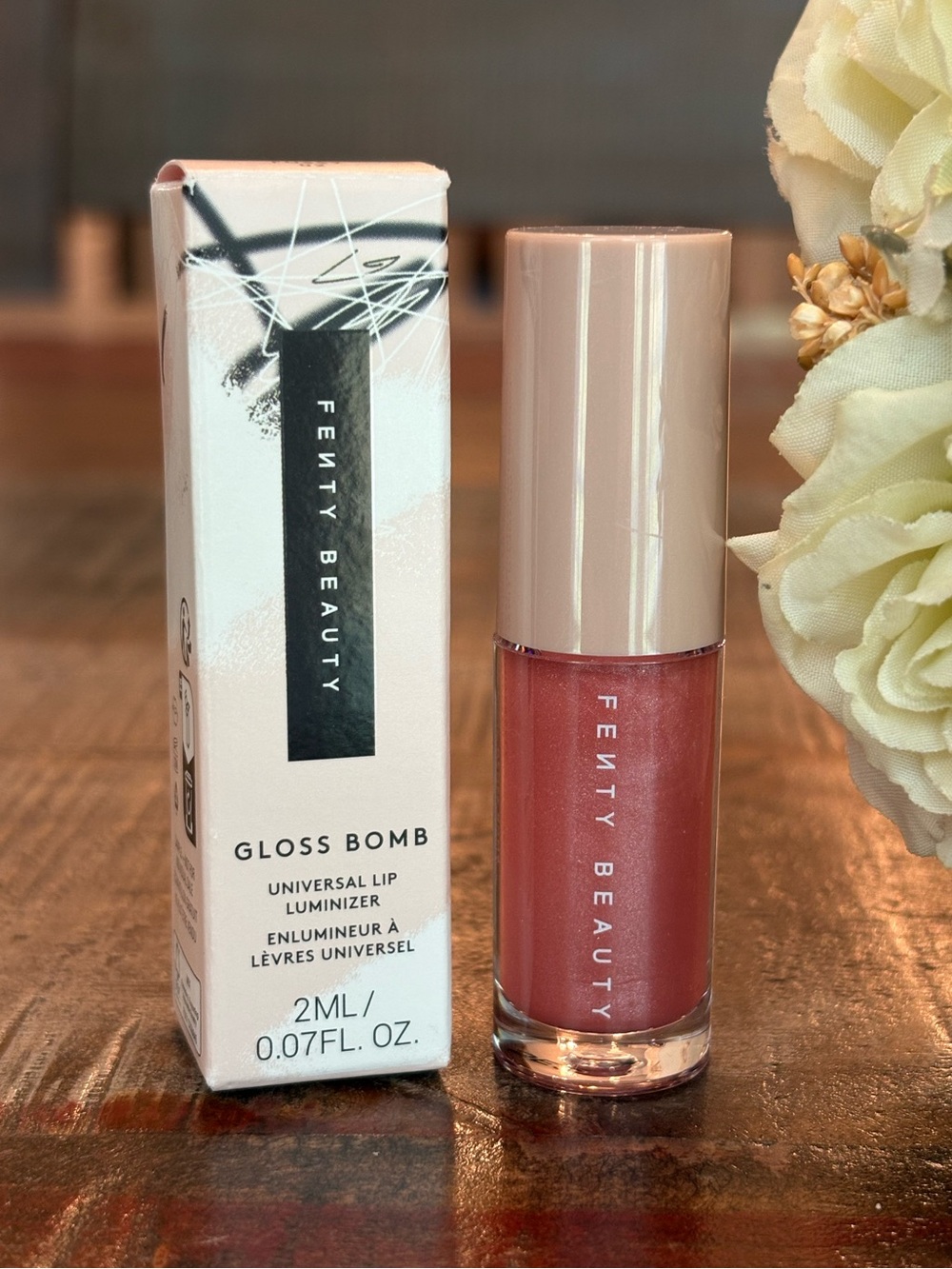NEW Fenty Beauty GLOSS BOMB Universal LIP LUMINIZER Mini in FU$$SY Fussy!
